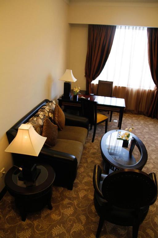 Premier Basko Hotel Padang  Extérieur photo
