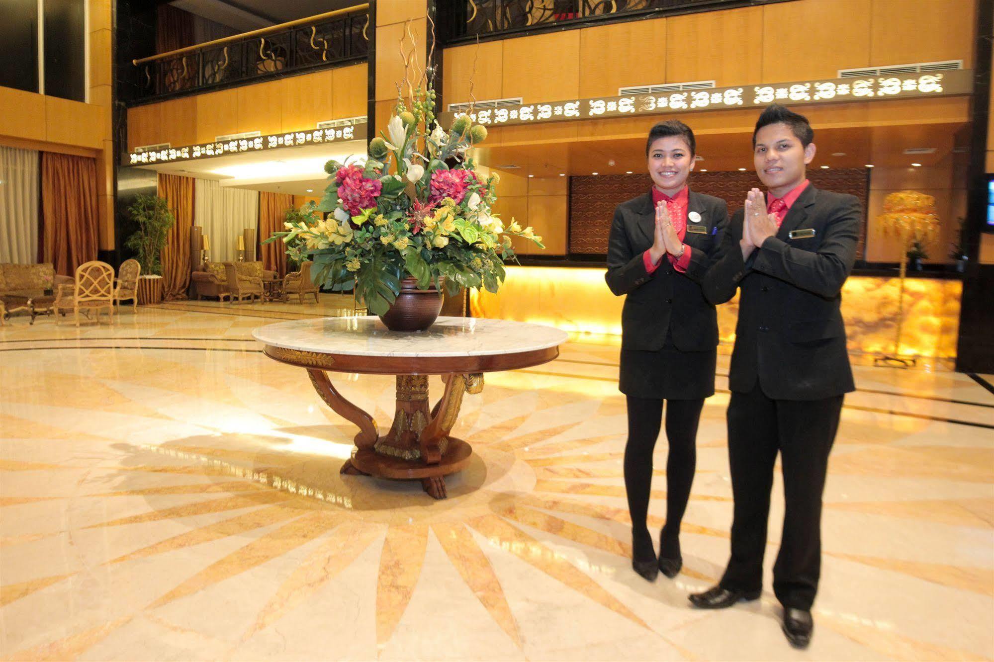 Premier Basko Hotel Padang  Extérieur photo